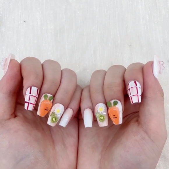 Gorgeous handmade 3D press-on bunny carrot charm nails. (Nail Glue Included!) - Picture 4 of 6